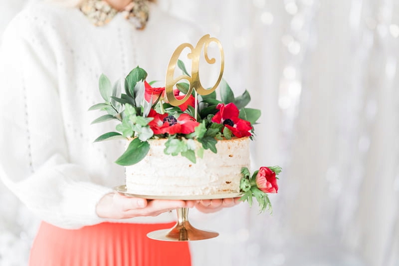 Topper na tort 60 urodziny, złoty, 21 cm - obrazek 2